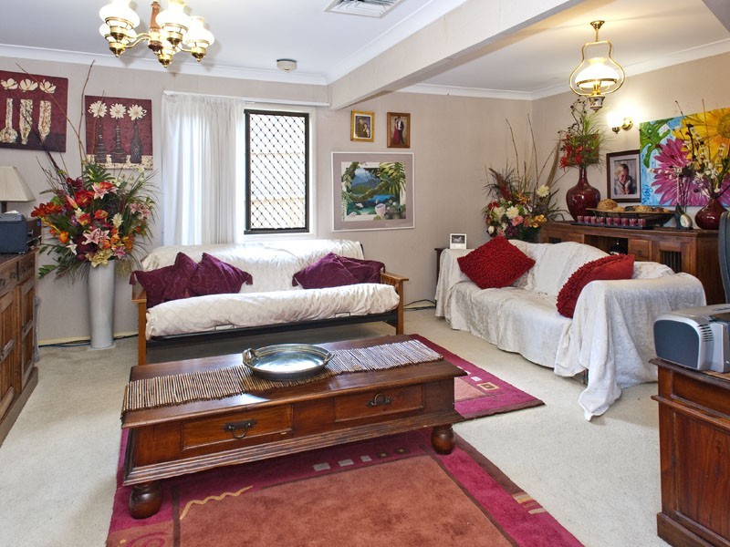 3 Banwell Crescent, Carindale QLD 4152