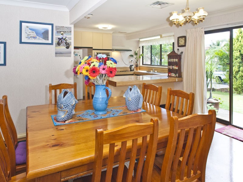 3 Banwell Crescent, Carindale QLD 4152