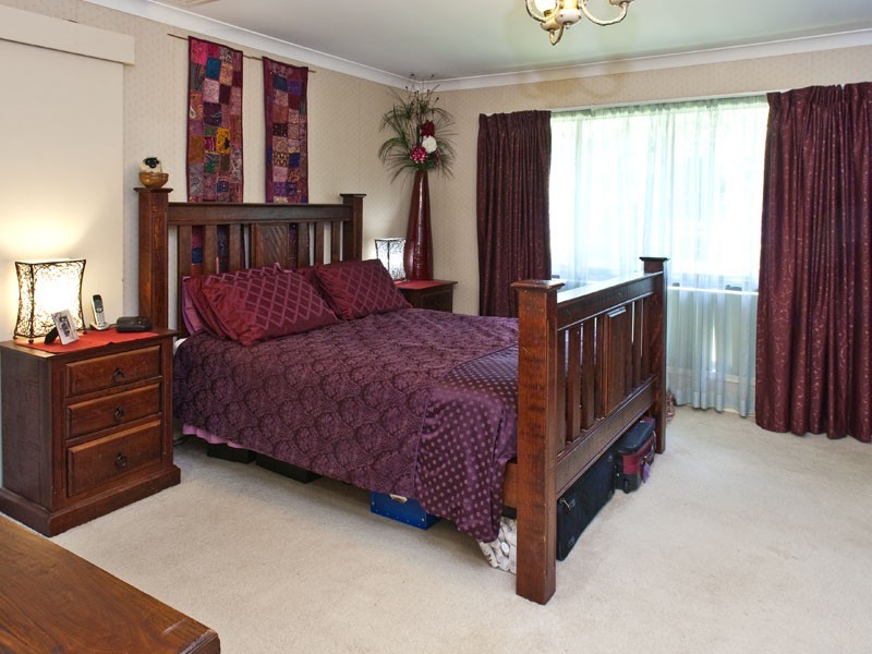 3 Banwell Crescent, Carindale QLD 4152