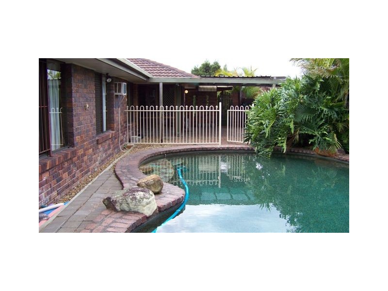 4 Moomba Street, Jindalee QLD 4074