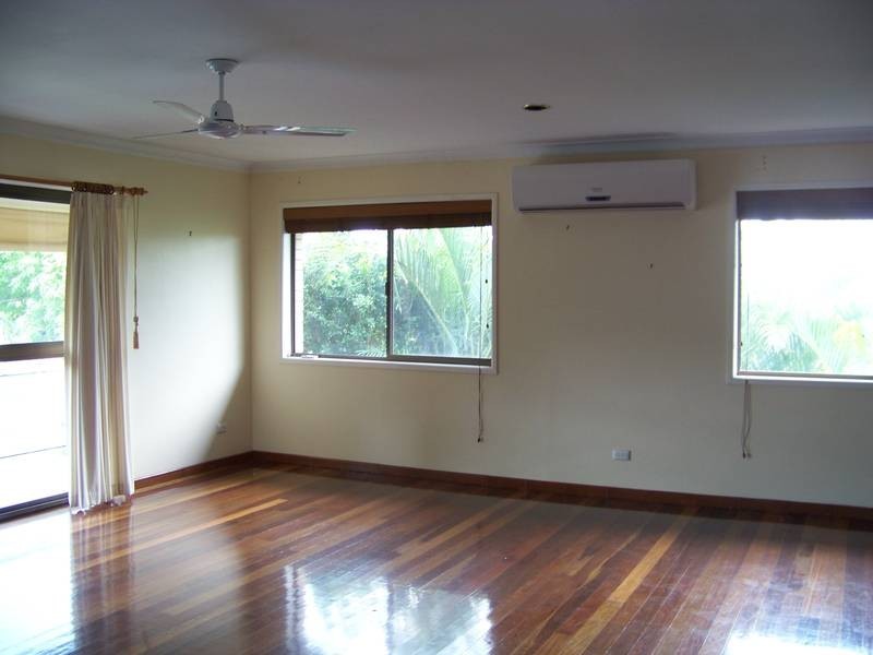 14 Uther Street, Carindale QLD 4152