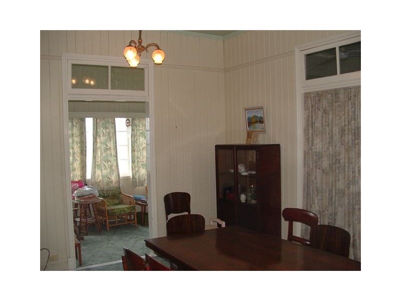 76 Clara Street, Camp Hill QLD 4152