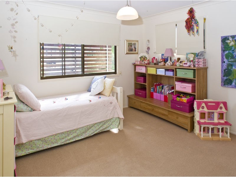 42 Long Street, Camp Hill QLD 4152