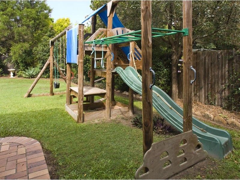 42 Long Street, Camp Hill QLD 4152