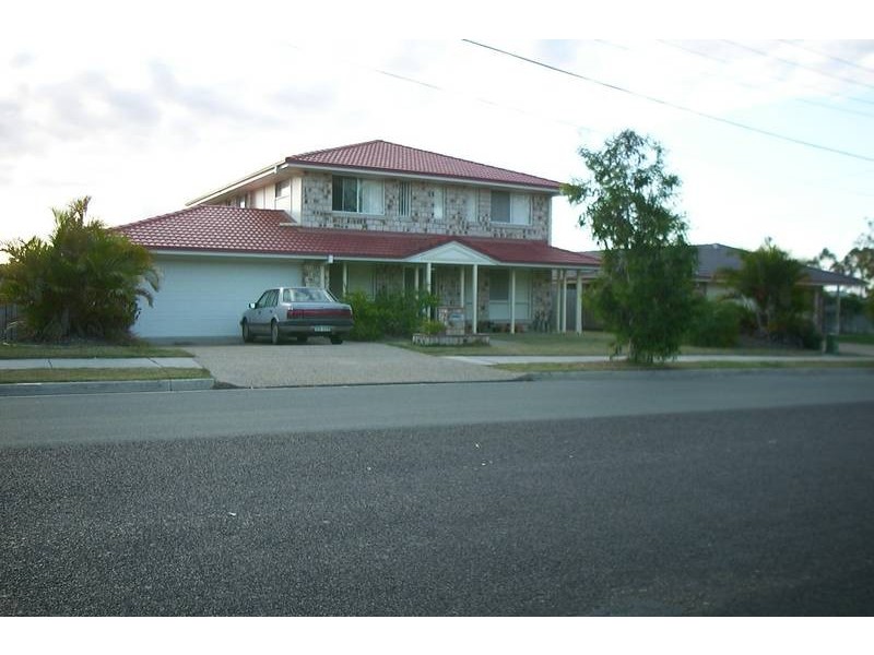 82 Barron Road, Birkdale QLD 4159