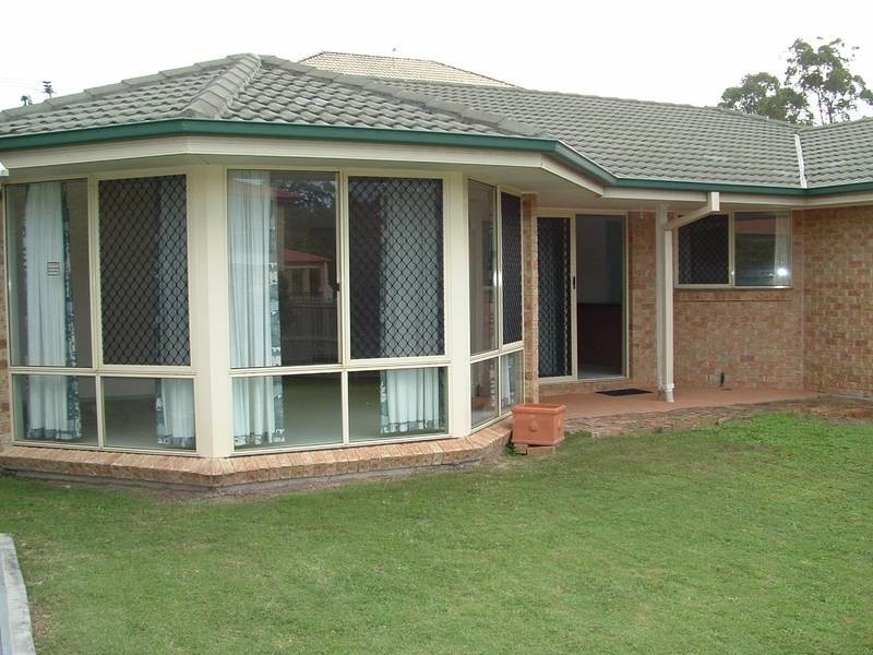 3 Kauri Street, Carindale QLD 4152