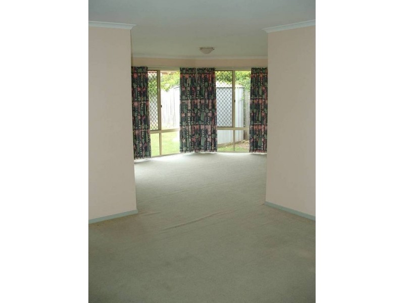 3 Kauri Street, Carindale QLD 4152