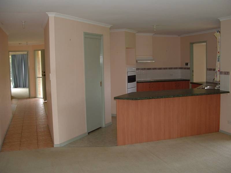 3 Kauri Street, Carindale QLD 4152