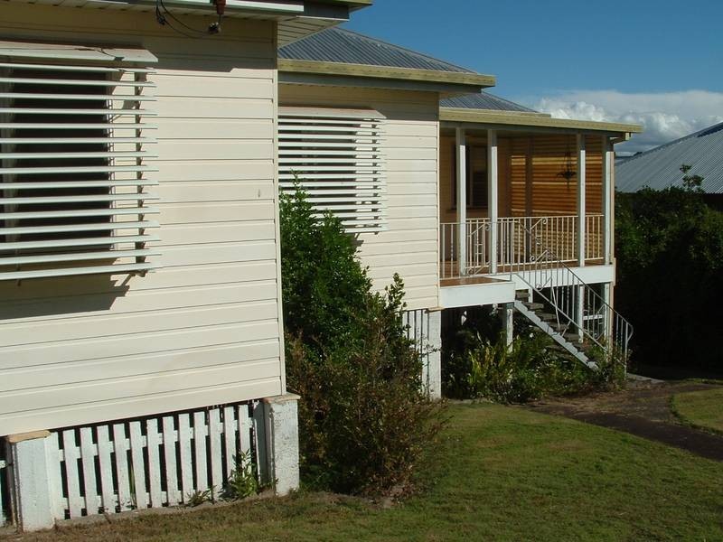 25 Brisbane Ave, Camp Hill QLD 4152