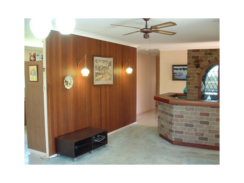 8 Gilwell Street, Carina QLD 4152