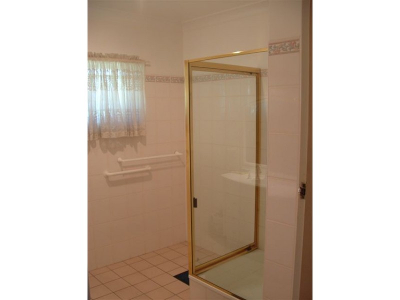 8 Gilwell Street, Carina QLD 4152