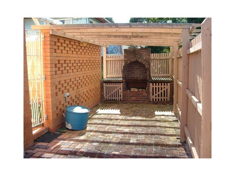 8 Gilwell Street, Carina QLD 4152