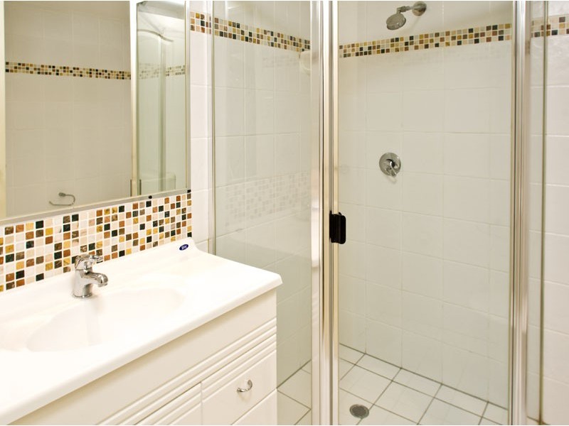 2/17-19 Rialto Street, Coorparoo QLD 4151