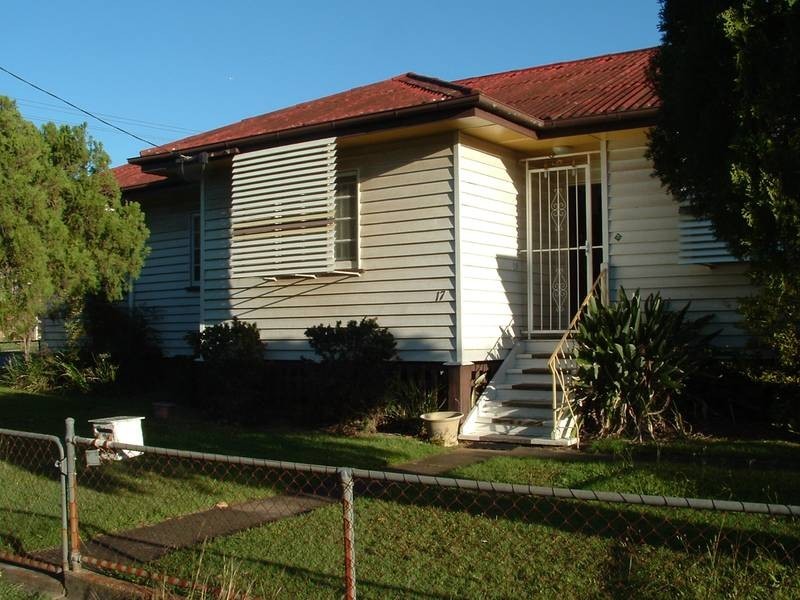 76 Dickenson Street, Carina QLD 4152