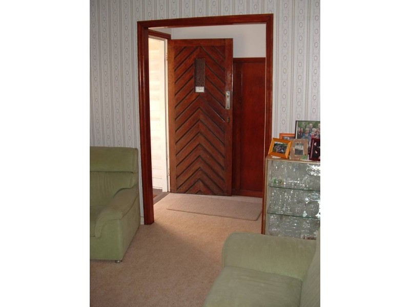 76 Dickenson Street, Carina QLD 4152