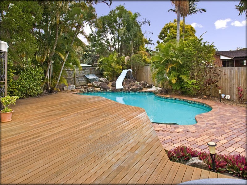 10 Nyleeta Court, Carindale QLD 4152