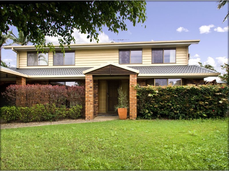 10 Nyleeta Court, Carindale QLD 4152