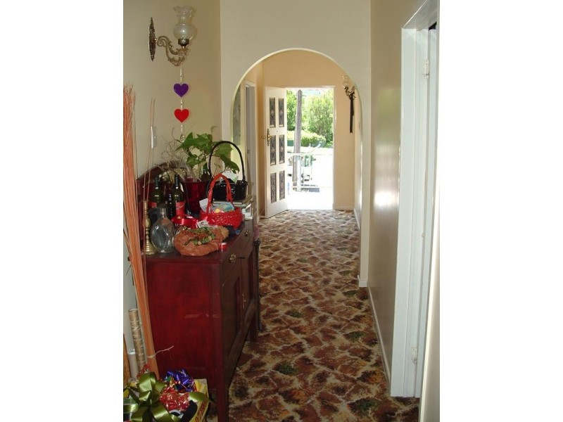 25 Woodhill Avenue, Coorparoo QLD 4151