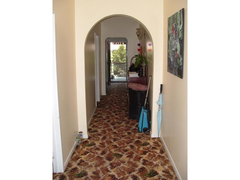 25 Woodhill Avenue, Coorparoo QLD 4151