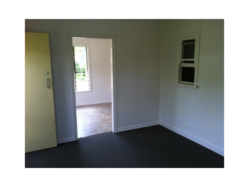 18 Blackwood Road, Manly West QLD 4179