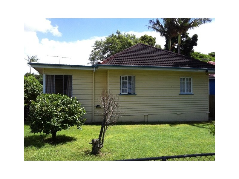18 Blackwood Road, Manly West QLD 4179