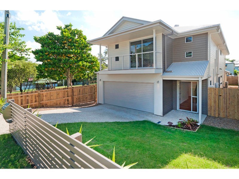 33 A Long Street, Camp Hill QLD 4152