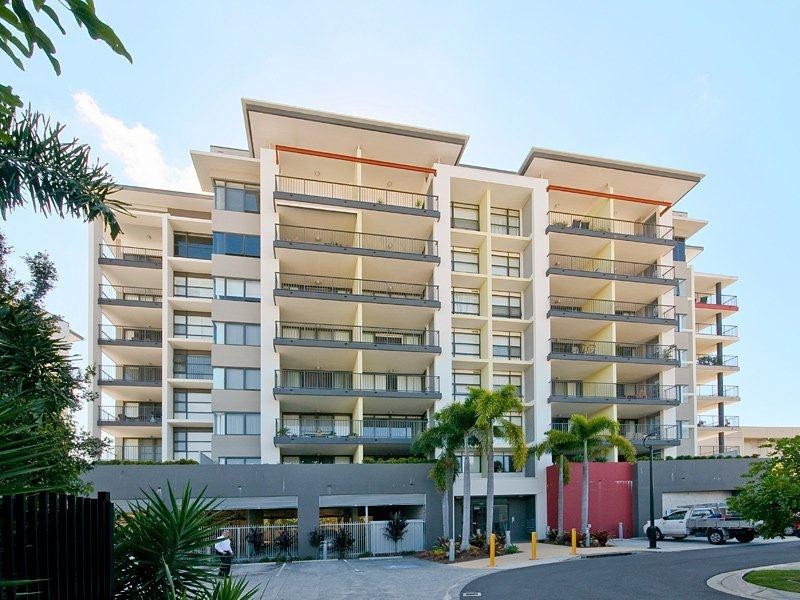 1105/16 Surbiton Court, Carindale QLD 4152