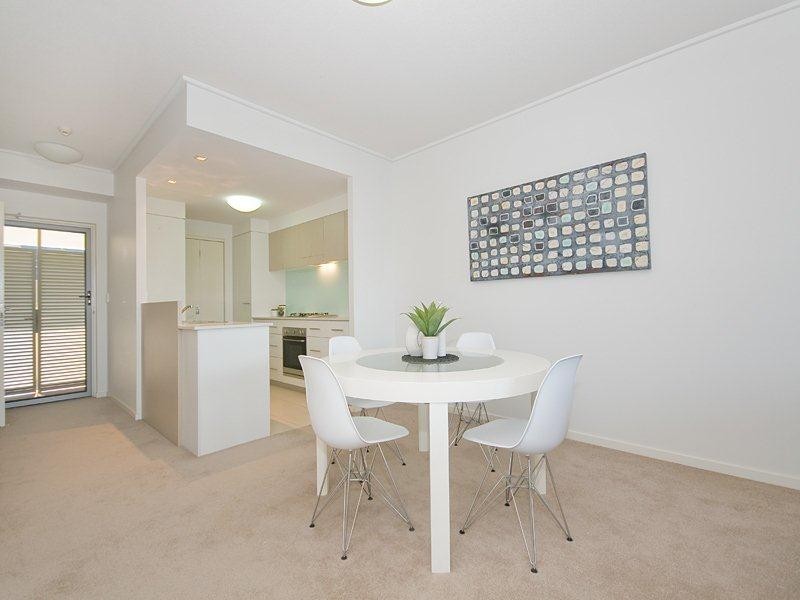 1105/16 Surbiton Court, Carindale QLD 4152