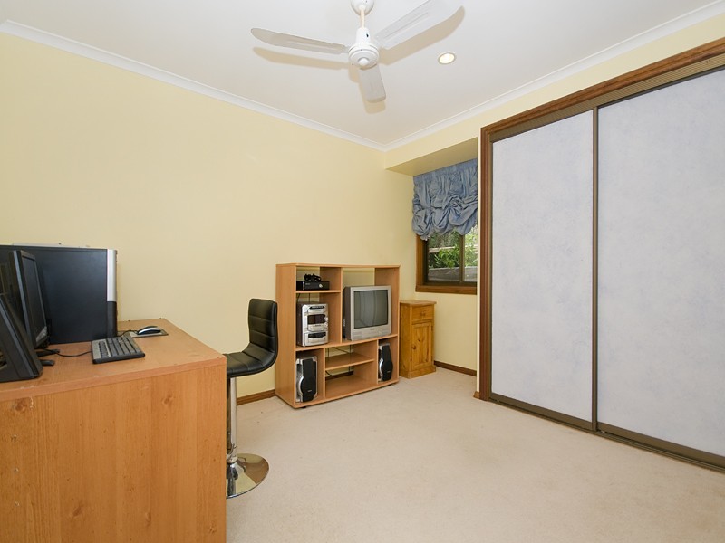 44 Donnington Street, Carindale QLD 4152