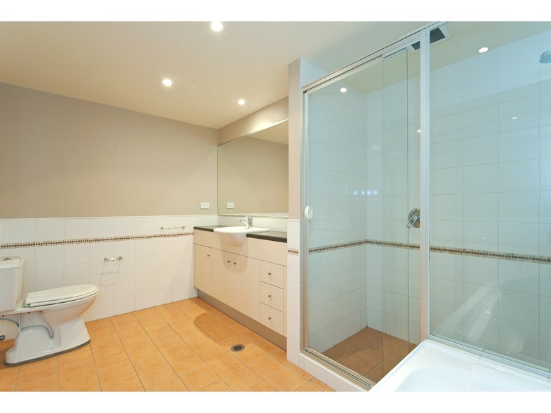 202/4 Ravenshaw Street, Newcastle West NSW 2302