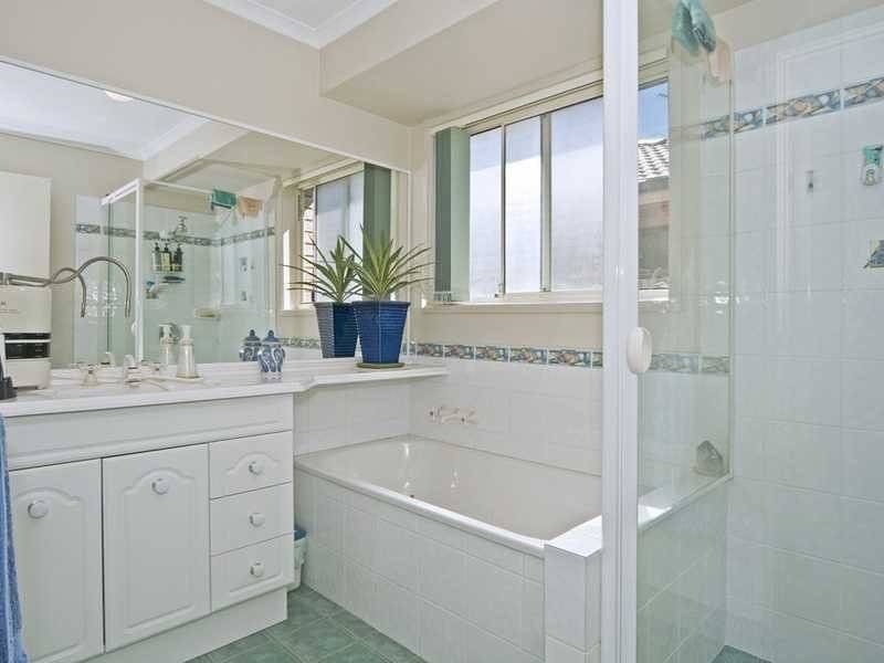 42 Rivermeadows Dve, Upper Coomera QLD 4209