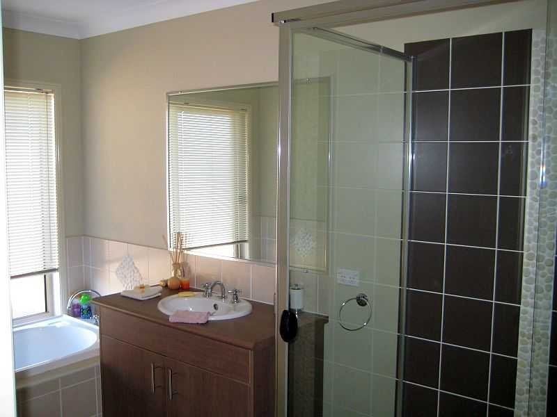 16 Capelily Street, Upper Coomera QLD 4209