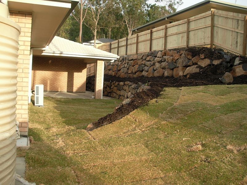 2 Manassa St, Upper Coomera QLD 4209