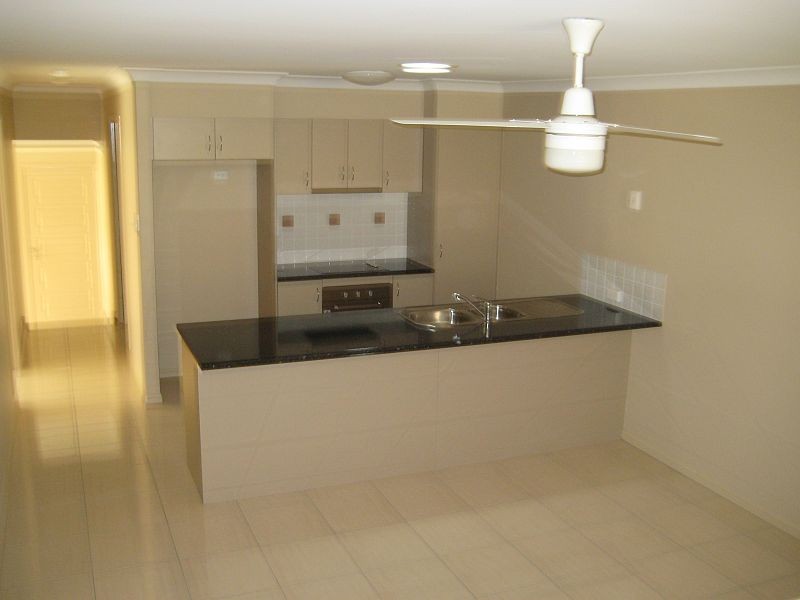 2/24 Cranberrie Cres, Pimpama QLD 4209