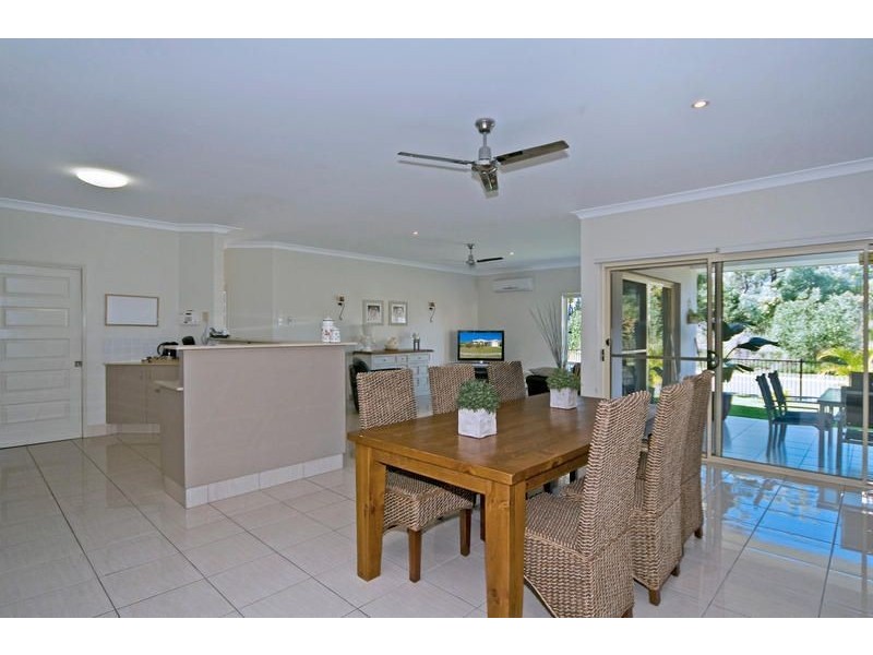 2 REDBAY St, Upper Coomera QLD 4209