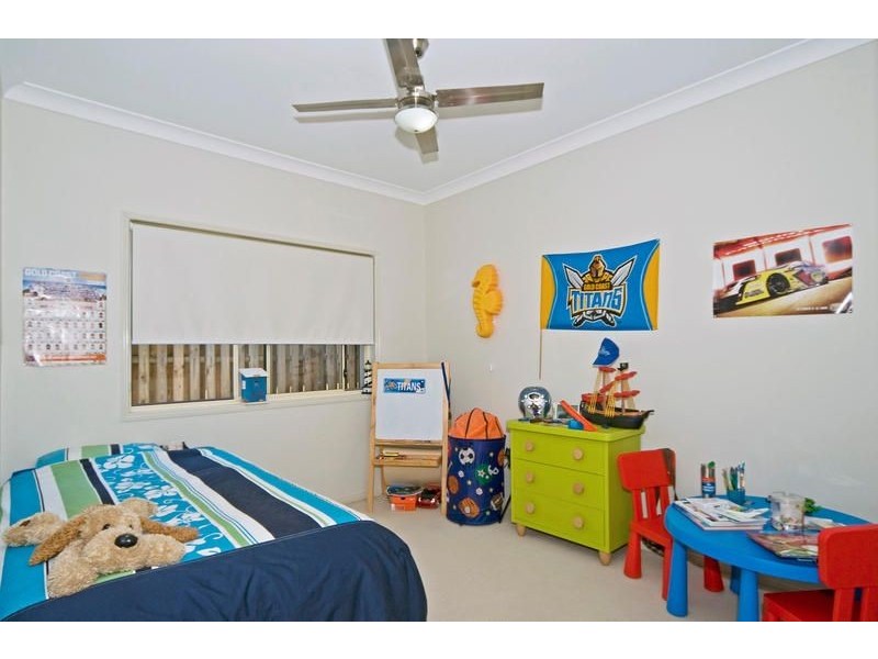 2 REDBAY St, Upper Coomera QLD 4209