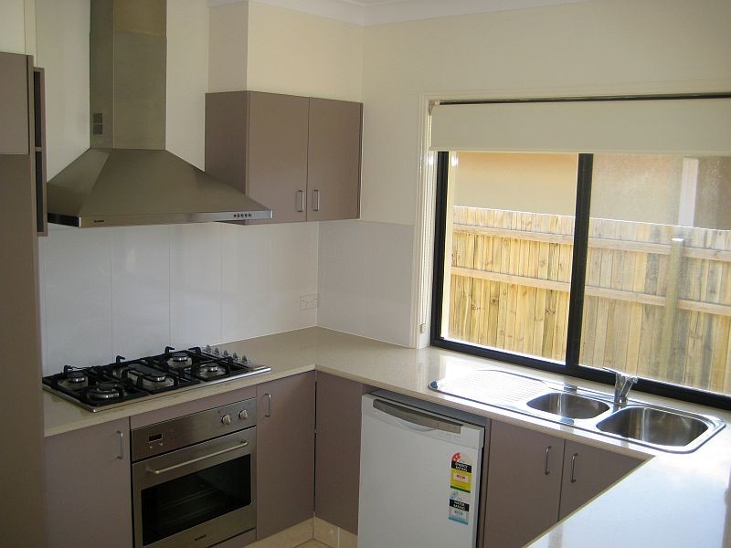 5 Cranberrie Cres, Pimpama QLD 4209