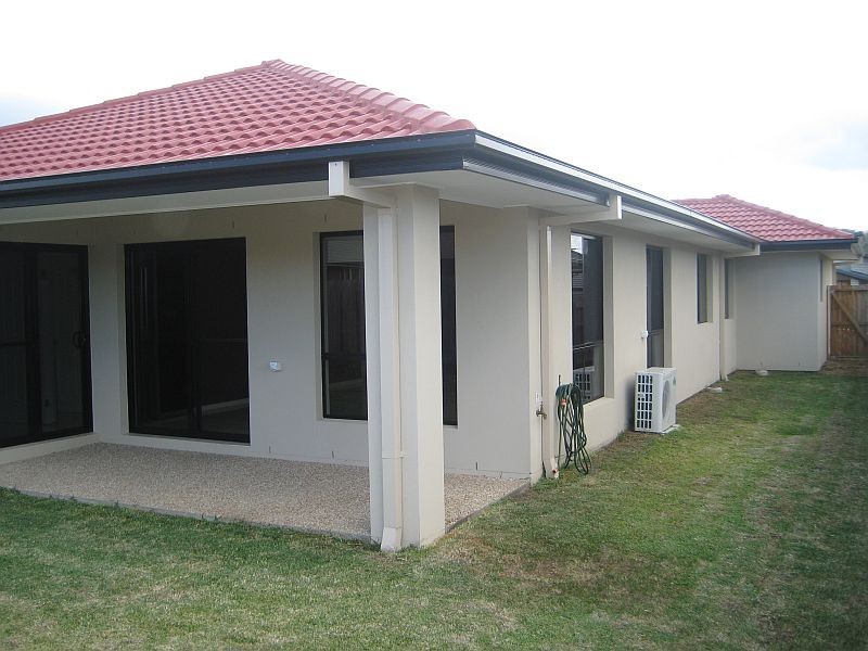 5 Cranberrie Cres, Pimpama QLD 4209