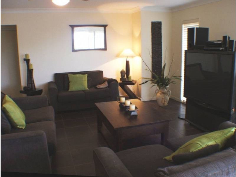 7 Bunjil Pl, Upper Coomera QLD 4209