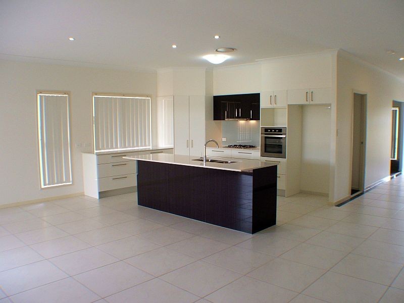 18 Rivermill Tce, Upper Coomera QLD 4209