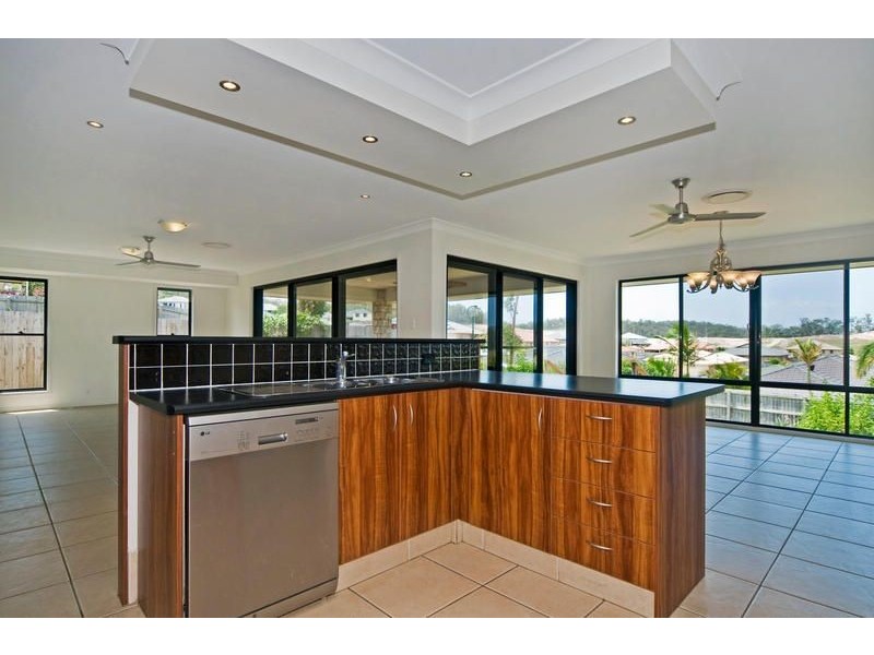 31 Sundew Cres, Upper Coomera QLD 4209