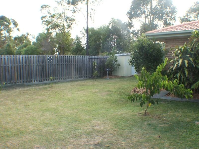 12 Bushgum Cres, Upper Coomera QLD 4209