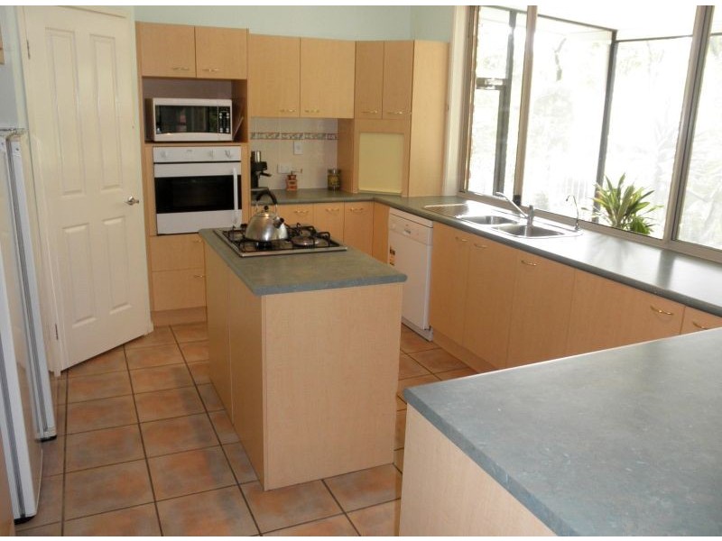 37 Shane Rd, Willow Vale QLD 4209