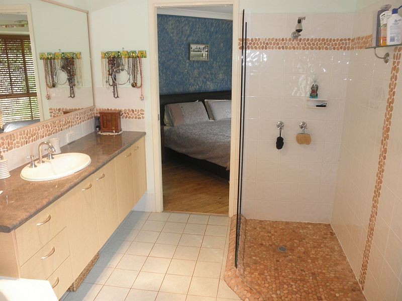 37 Shane Rd, Willow Vale QLD 4209