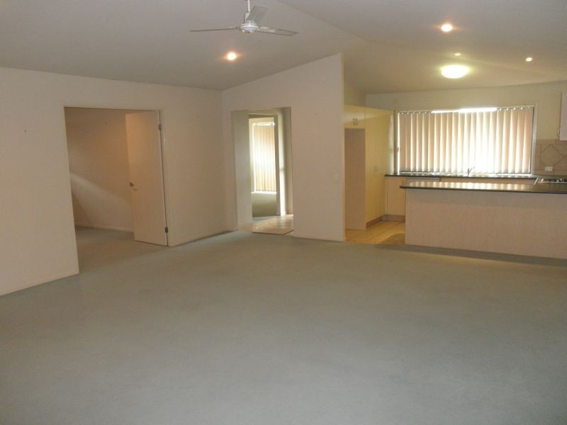 5 Nilkare Crt, Upper Coomera QLD 4209