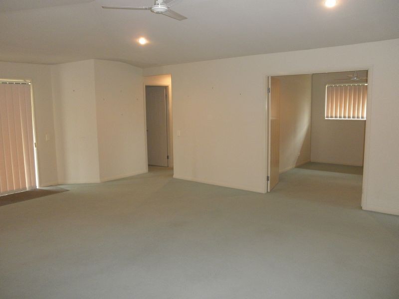 5 Nilkare Crt, Upper Coomera QLD 4209