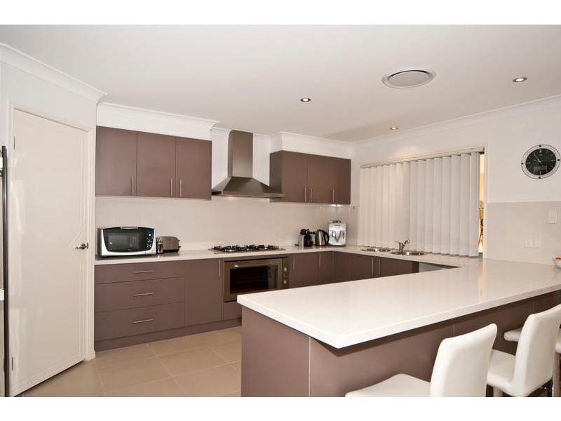 8 Boambillee Dve, Coomera QLD 4209