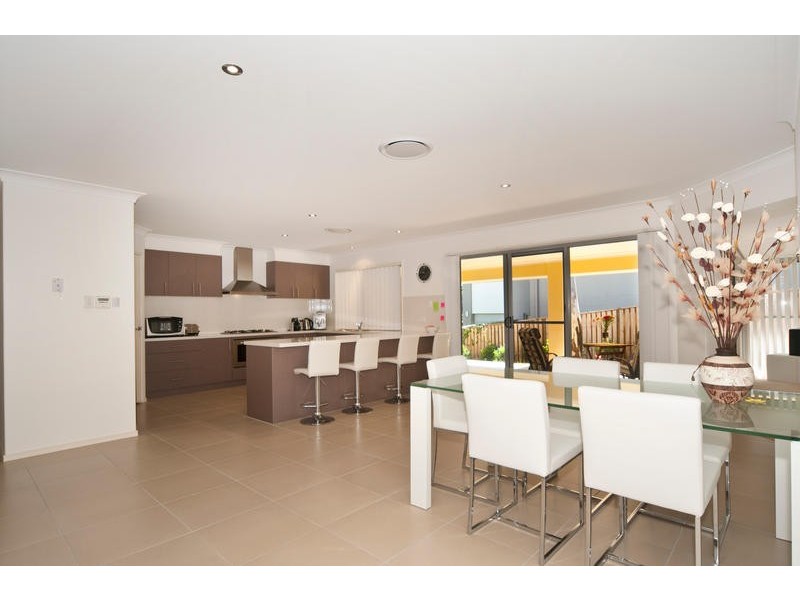 8 Boambillee Dve, Coomera QLD 4209