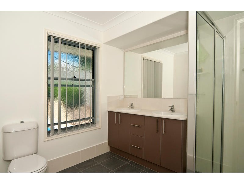 8 Boambillee Dve, Coomera QLD 4209