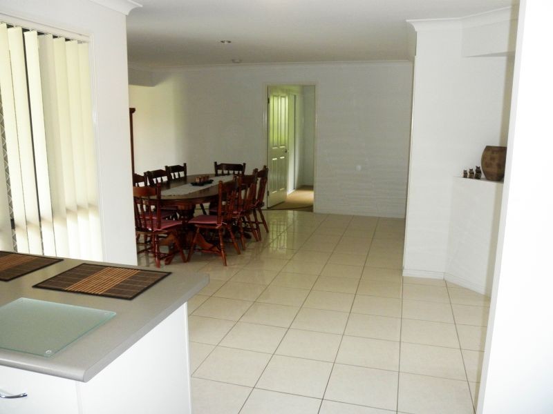 2 Kaizlee Cres, Upper Coomera QLD 4209